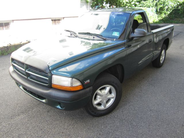 2000 Dodge Dakota ES 2.4L AUTO