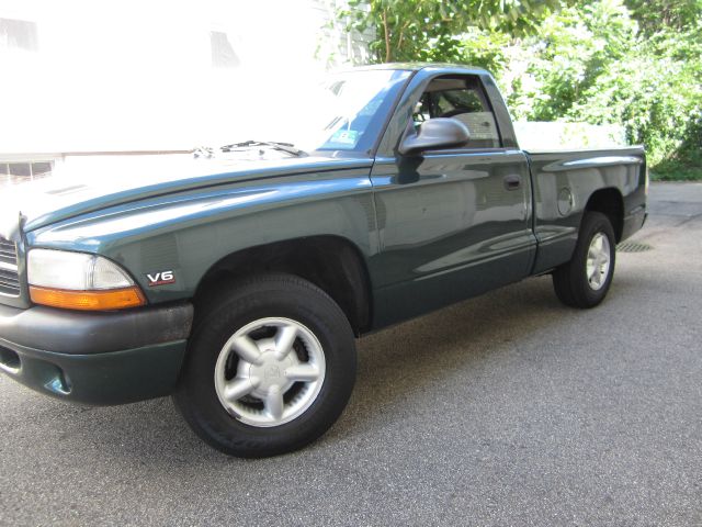 2000 Dodge Dakota ES 2.4L AUTO