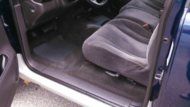 2000 Dodge Dakota 2dr Sport Coupe AMG