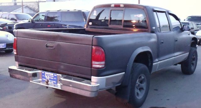 2000 Dodge Dakota 4X4 Premier (roof)
