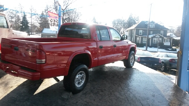 2000 Dodge Dakota 4X4 Premier (roof)