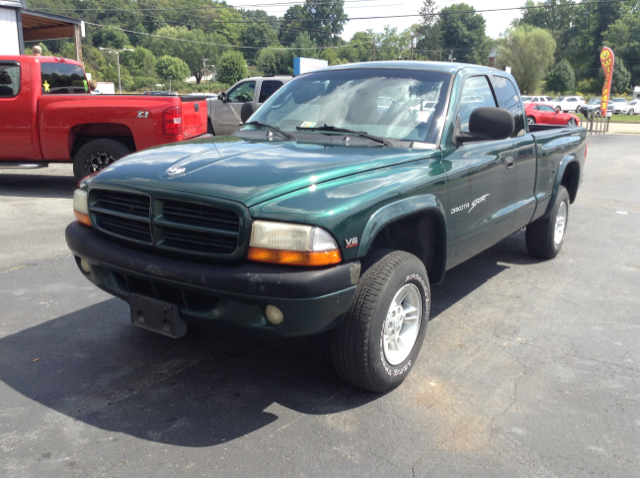 2000 Dodge Dakota 2dr Sport Coupe AMG