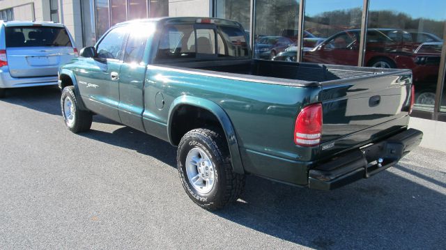 2000 Dodge Dakota 2dr Sport Coupe AMG