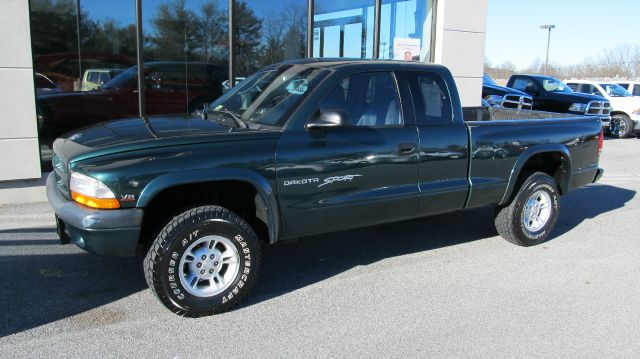 2000 Dodge Dakota 2dr Sport Coupe AMG