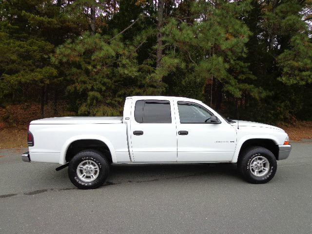 2001 Dodge Dakota 323i 4dr Sdn Sedan