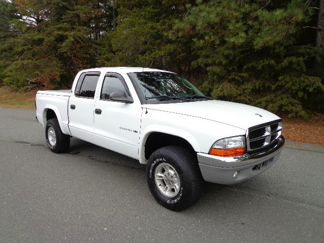 2001 Dodge Dakota 323i 4dr Sdn Sedan