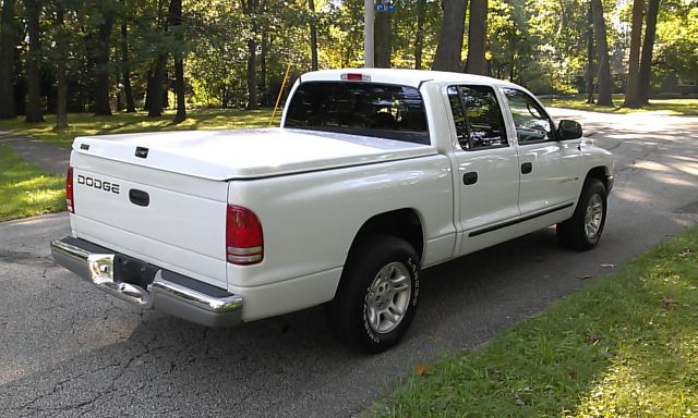 2001 Dodge Dakota 2WD Regular Cab 6.3 Ft Box ST