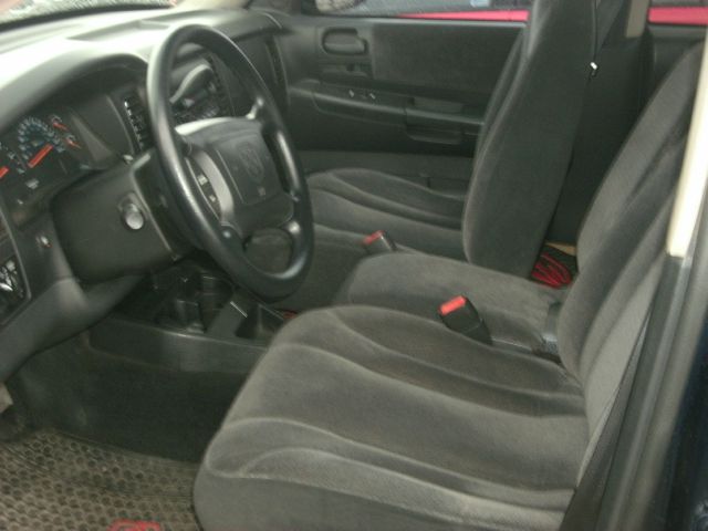 2001 Dodge Dakota 2WD Regular Cab 6.3 Ft Box ST