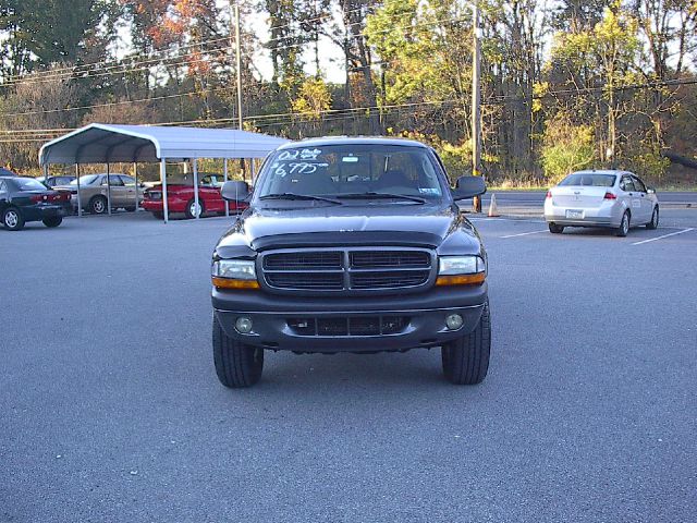 2002 Dodge Dakota 4dr LX 4WD Auto