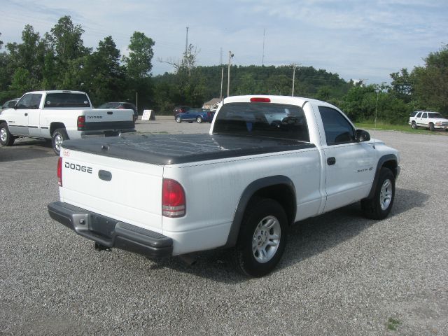 2002 Dodge Dakota 4dr Sdn S Auto