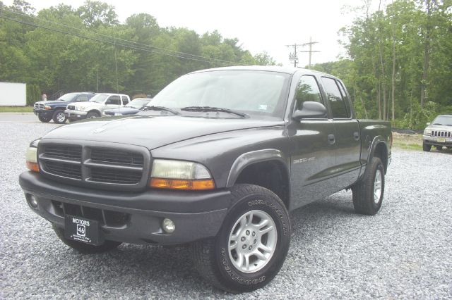 2002 Dodge Dakota 4dr LX 4WD Auto