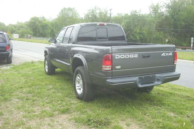 2002 Dodge Dakota 4dr LX 4WD Auto