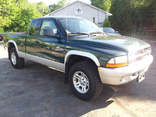 2002 Dodge Dakota 4dr 112 Inch WB Eddie Bauer SUV
