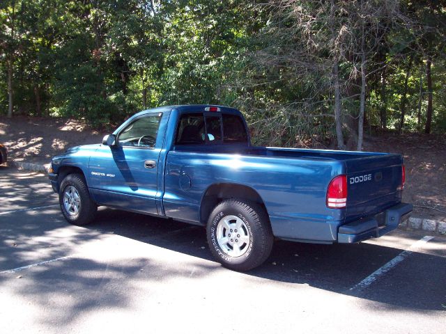 2002 Dodge Dakota Extended Cab V8 LT W/1lt