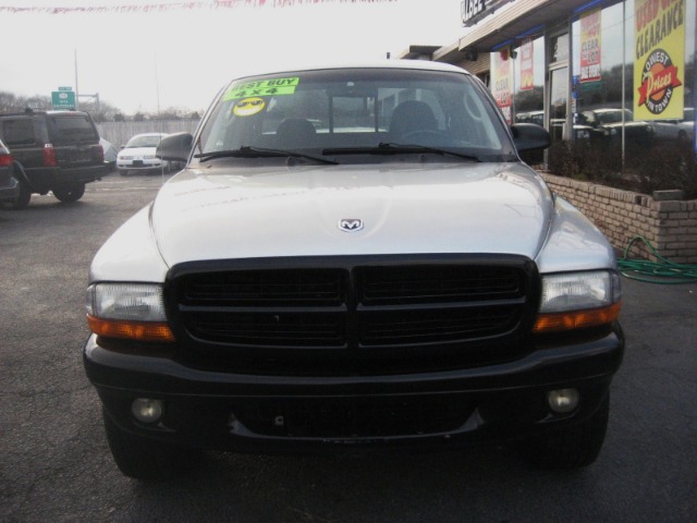 2002 Dodge Dakota GLS w/CD XM