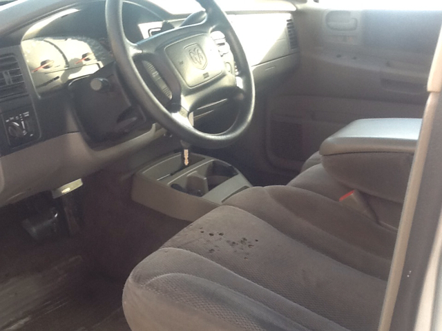 2002 Dodge Dakota 4dr LX 4WD Auto