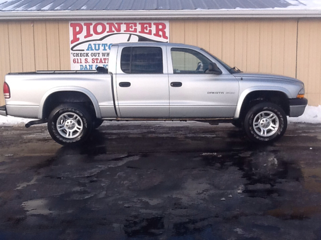 2002 Dodge Dakota 4dr LX 4WD Auto