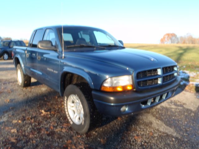 2002 Dodge Dakota 4dr LX 4WD Auto