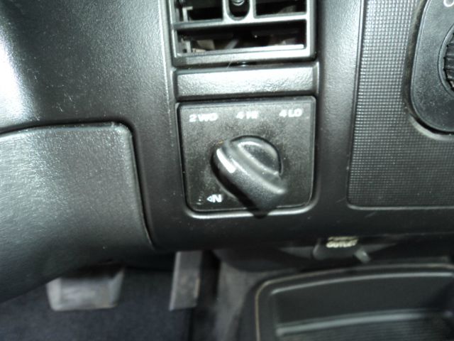 2002 Dodge Dakota Collection Rogue