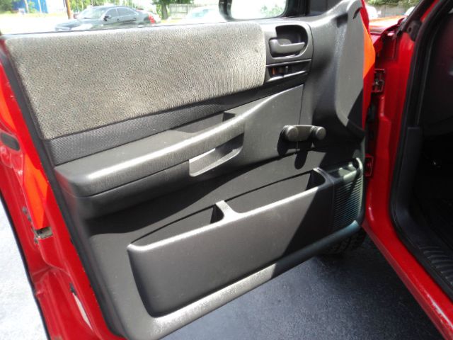 2002 Dodge Dakota Collection Rogue