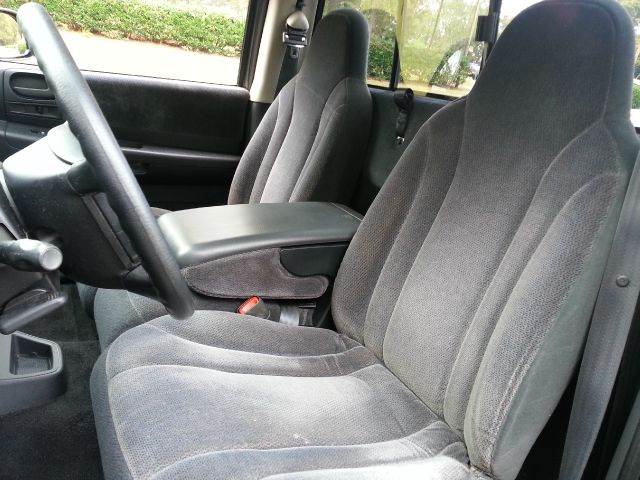 2002 Dodge Dakota Extended Cab V8 LT W/1lt