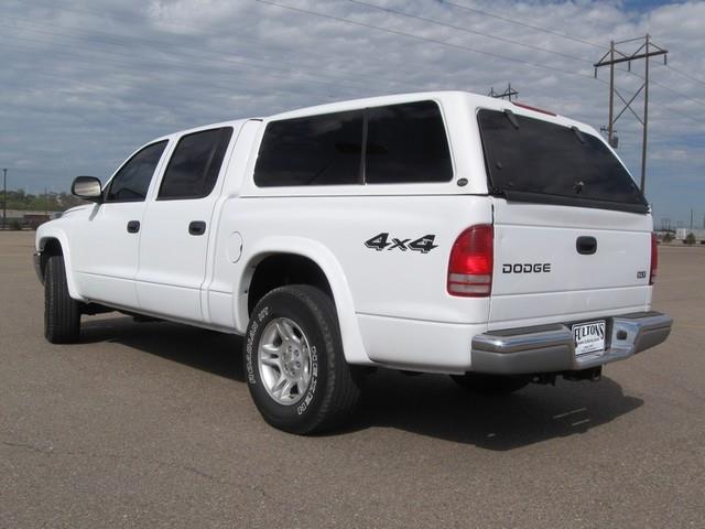 2003 Dodge Dakota 323i 4dr Sdn Sedan
