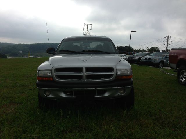 2003 Dodge Dakota 4dr LX 4WD Auto