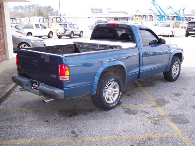 2003 Dodge Dakota S
