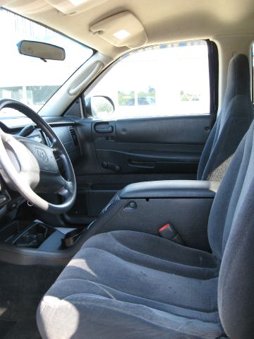 2003 Dodge Dakota 4dr Sdn V6 CVT 3.5 SV W/premium Pkg