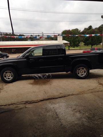 2004 Dodge Dakota LS ES