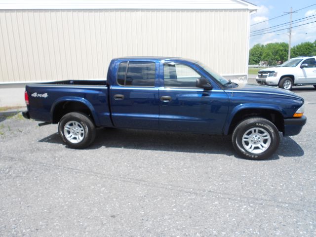 2004 Dodge Dakota 4dr LX 4WD Auto