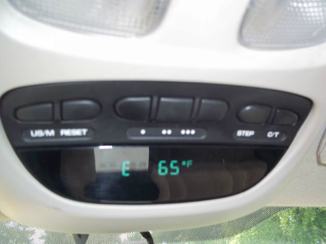 2004 Dodge Dakota Elk Conversion Van