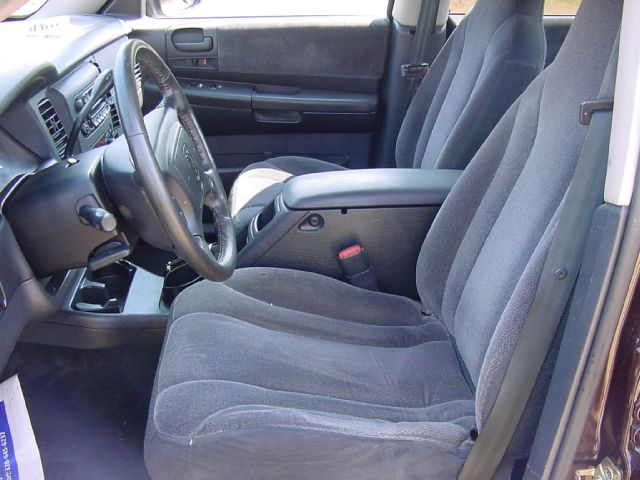 2004 Dodge Dakota LS ES