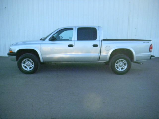 2004 Dodge Dakota 4dr LX 4WD Auto