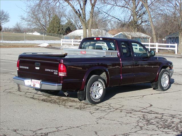2004 Dodge Dakota SLT