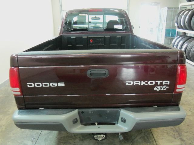 2004 Dodge Dakota 4dr Sdn S Auto