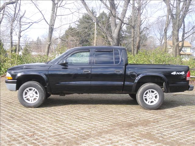2004 Dodge Dakota ES Sport