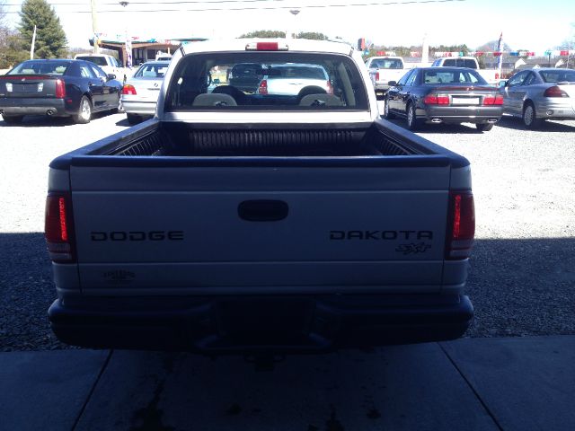 2004 Dodge Dakota 5dr Hatchback Automatic