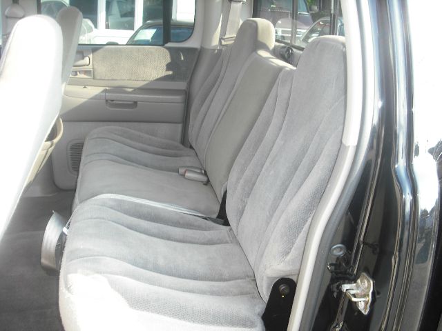 2004 Dodge Dakota 4dr LX 4WD Auto