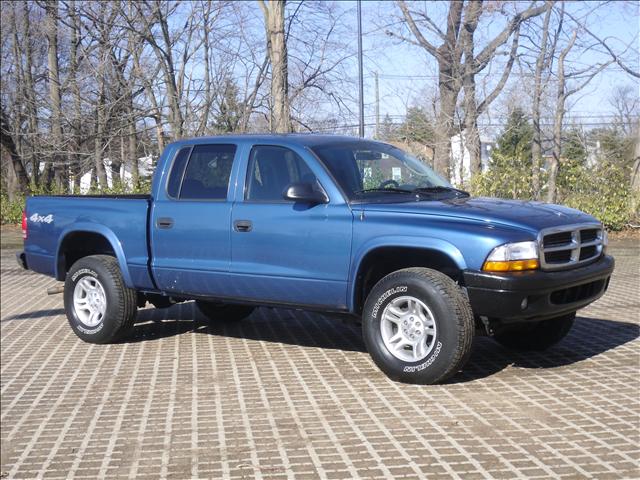 2004 Dodge Dakota ES Sport