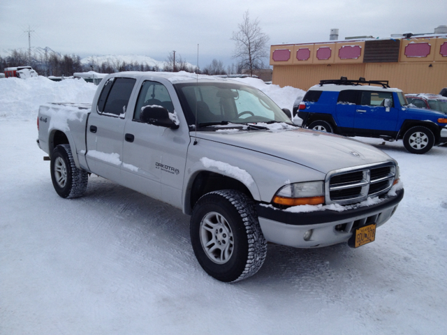 2004 Dodge Dakota 4dr LX 4WD Auto