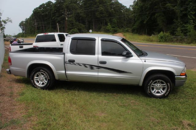 2004 Dodge Dakota LS ES