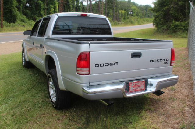 2004 Dodge Dakota LS ES