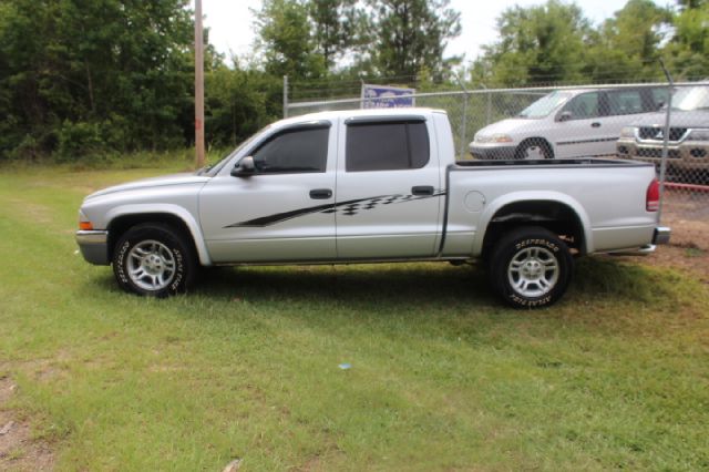 2004 Dodge Dakota LS ES