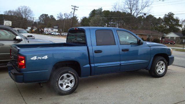 2005 Dodge Dakota Collection Rogue