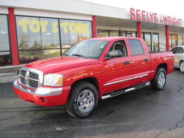 2005 Dodge Dakota SL2