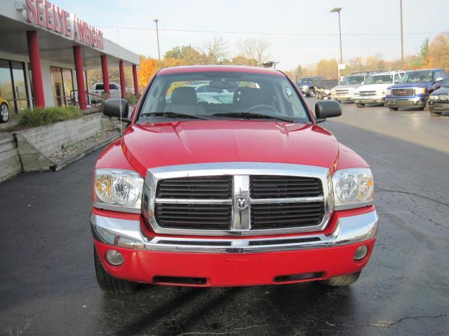 2005 Dodge Dakota SL2