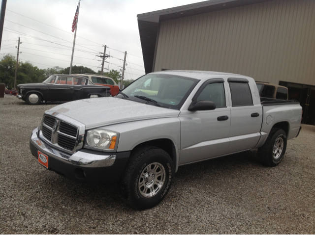 2005 Dodge Dakota Collection Rogue