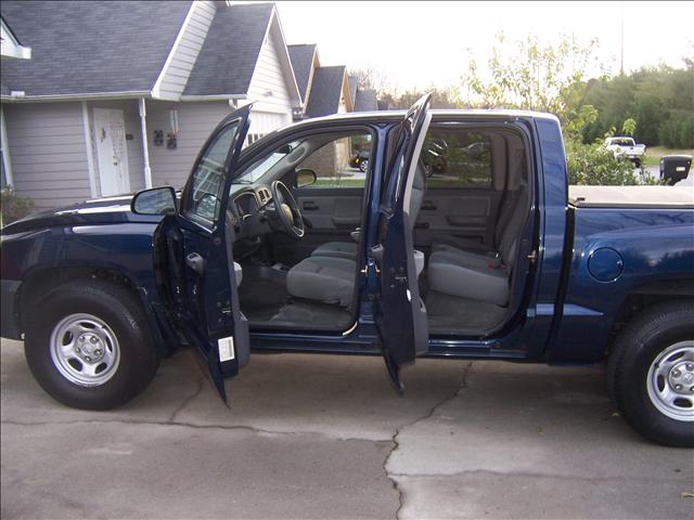2005 Dodge Dakota Unknown