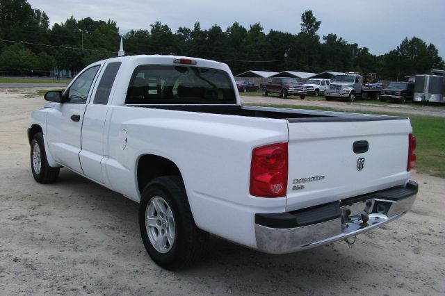 2005 Dodge Dakota SLT 4-door 4WD